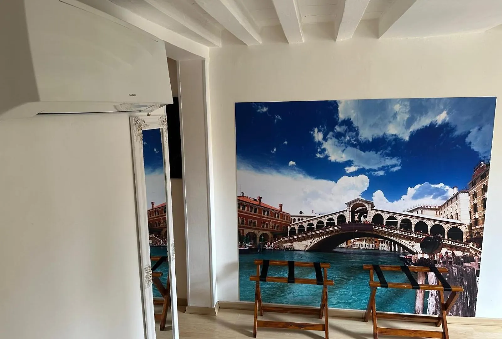 Dimora Al Doge Beato Vista Canale Benátky 2*,  Itálie