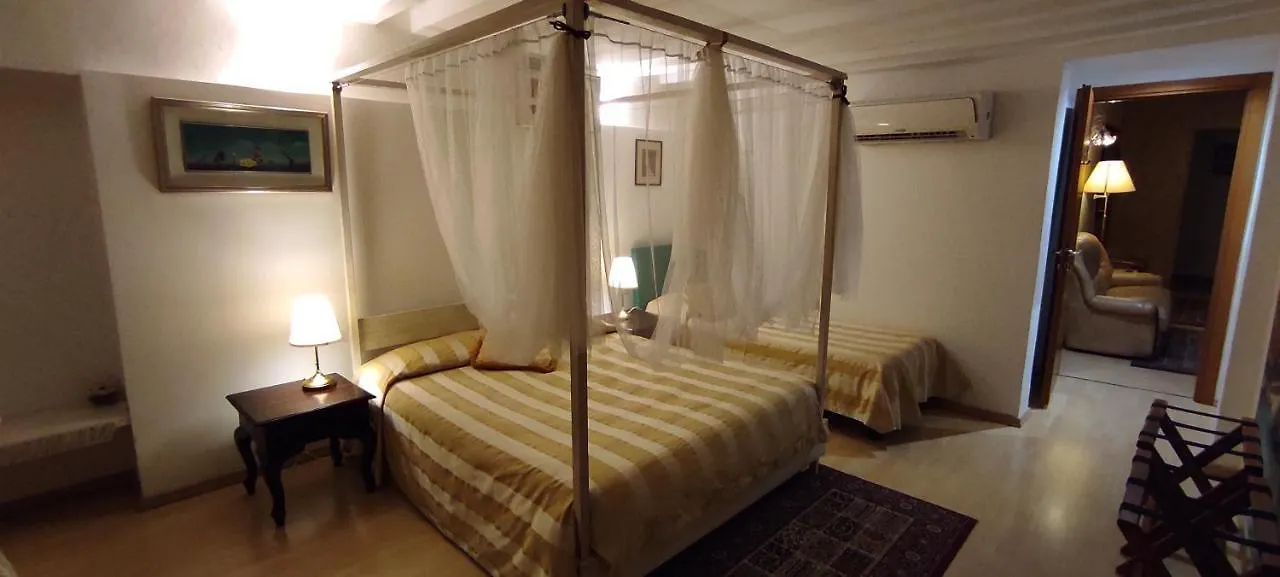 B&B Dimora Al Doge Beato Vista Canale 베니스